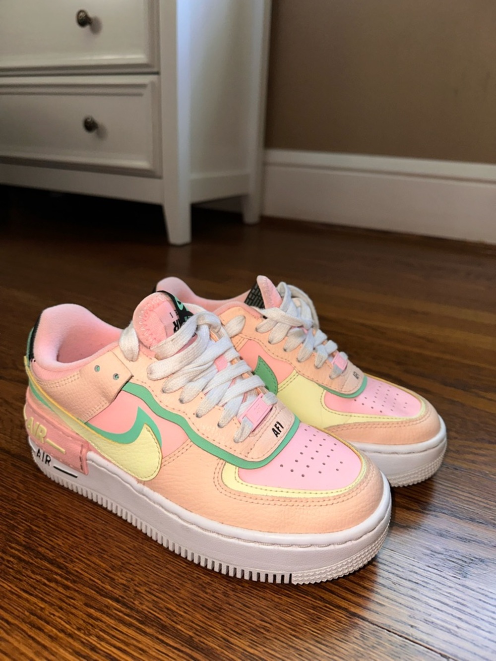 Nike Women's Pastel Pink, Mint & Pale Yellow Low-Top Sneakers